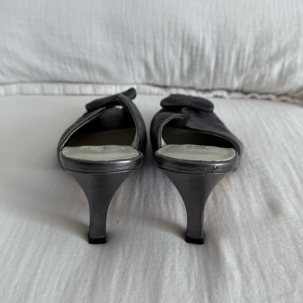 J. Renee Gray Elvira Peep-toe Fabric Mules - Picture 4 of 9